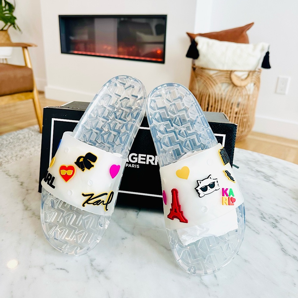 Karl Lagerfeld Paris THEA Slides